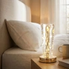 Silindirik Kristal Altın Toz Model LED Masa Lambası – Gold Tabanlı, Dokunmatik, 3 Renk Işık Modlu, Şarjlı Modern Dekoratif Gece Lambası (5263)