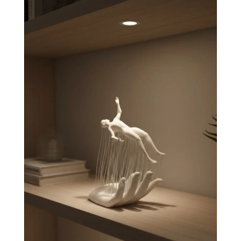 3d El Üzerinde İnsan Figürü Beyaz Minimal Masa Üstü Dekor