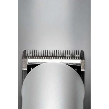 Erkeklere Özel Şarjlı Saç Ve Sakal Kesme Tıraş Makinesi Seti