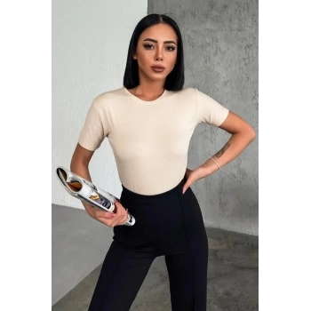 Rahat Ve Şık Kısa Kollu Bisiklet Yaka Likralı Viskon Penye Body Bej