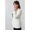 1906 Beyaz Çizgili Fermuarlı Cep Aksesuarlı  Kadın Büyük Beden Blazer Ceket