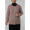 Y0667 KADIN PUDRA-BEYAZ KARELİ DESENLİ DÜĞMELİ CEPLİ MEVSİMLİK ANNE HIRKASI