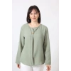 B-073 KOLU APOLETLİ YAKASI DÜĞME AKSESUARLI GİZLİ PİLELİ KETEN KADIN BÜYÜK BEDEN MİNT YEŞİLİ BLUZ