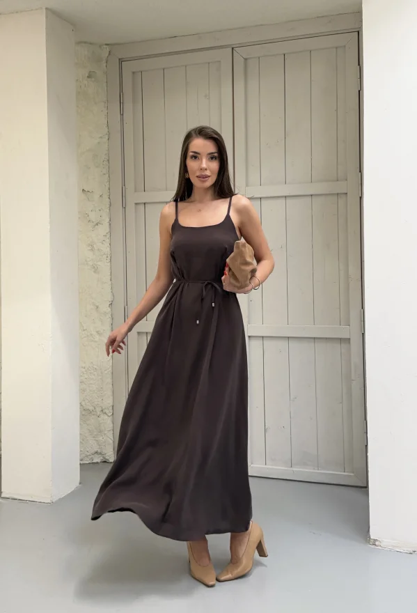 Kahverengi Modal Askılı Elbise