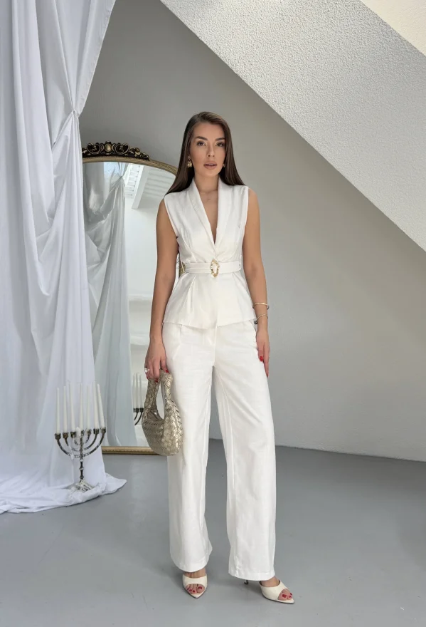 Beyaz Keten Gold Tokalı Bağlamalı Yelek Takım