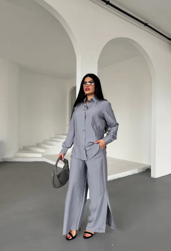 Gri Çilek Gömlek Yırtmaçlı Pantolon Takım