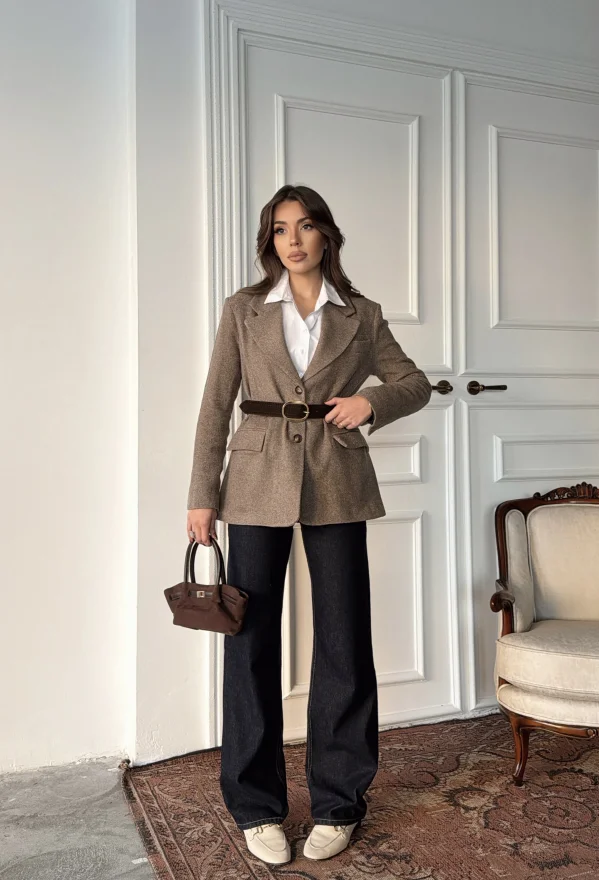 Vizon Yanları Yırtmaçlı Kemerli Ceket