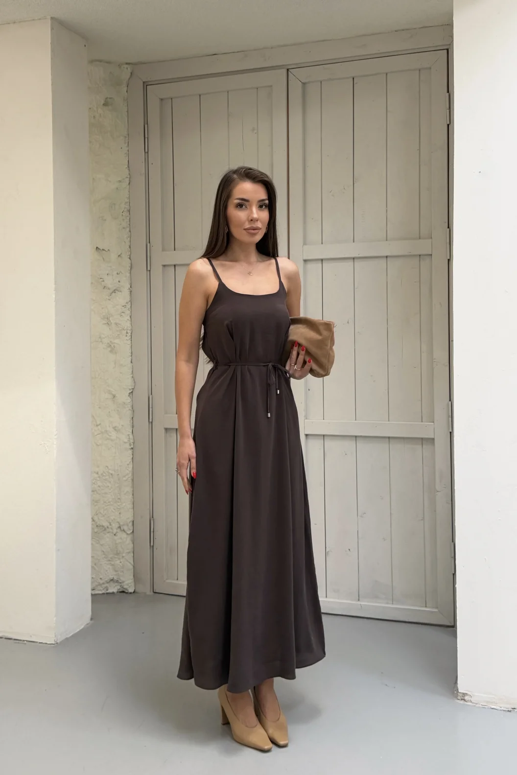 Kahverengi Modal Askılı Elbise