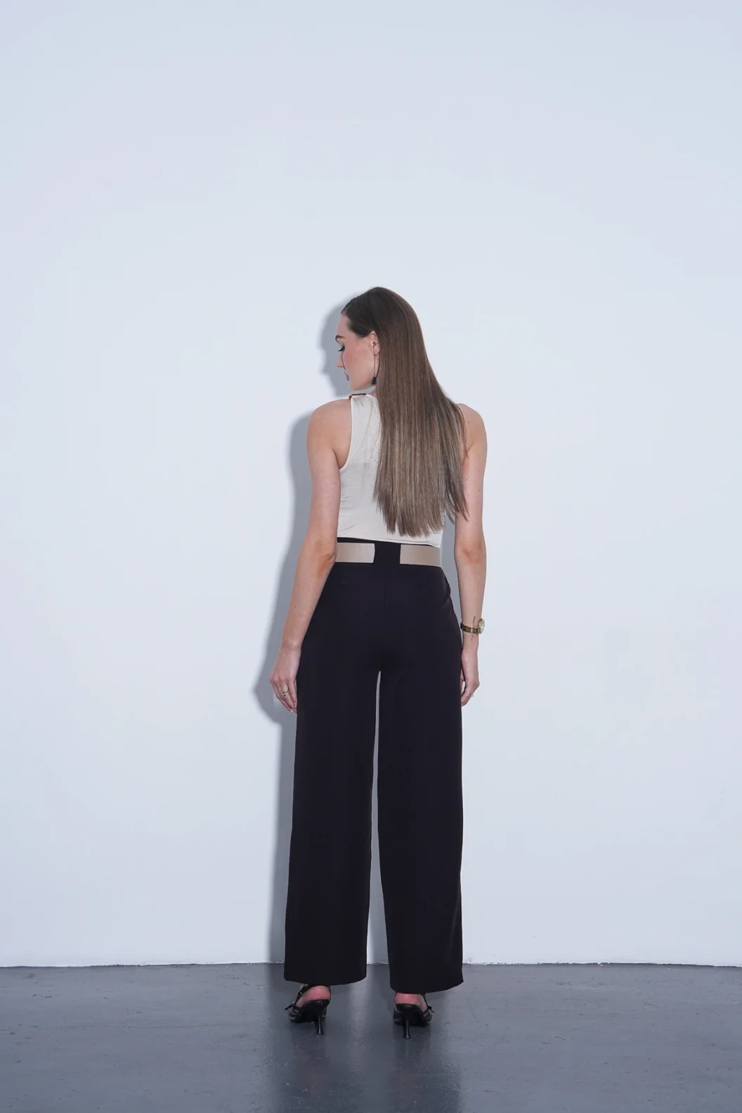 Kahverengi Köprü Detaylı Kemerli Pantolon