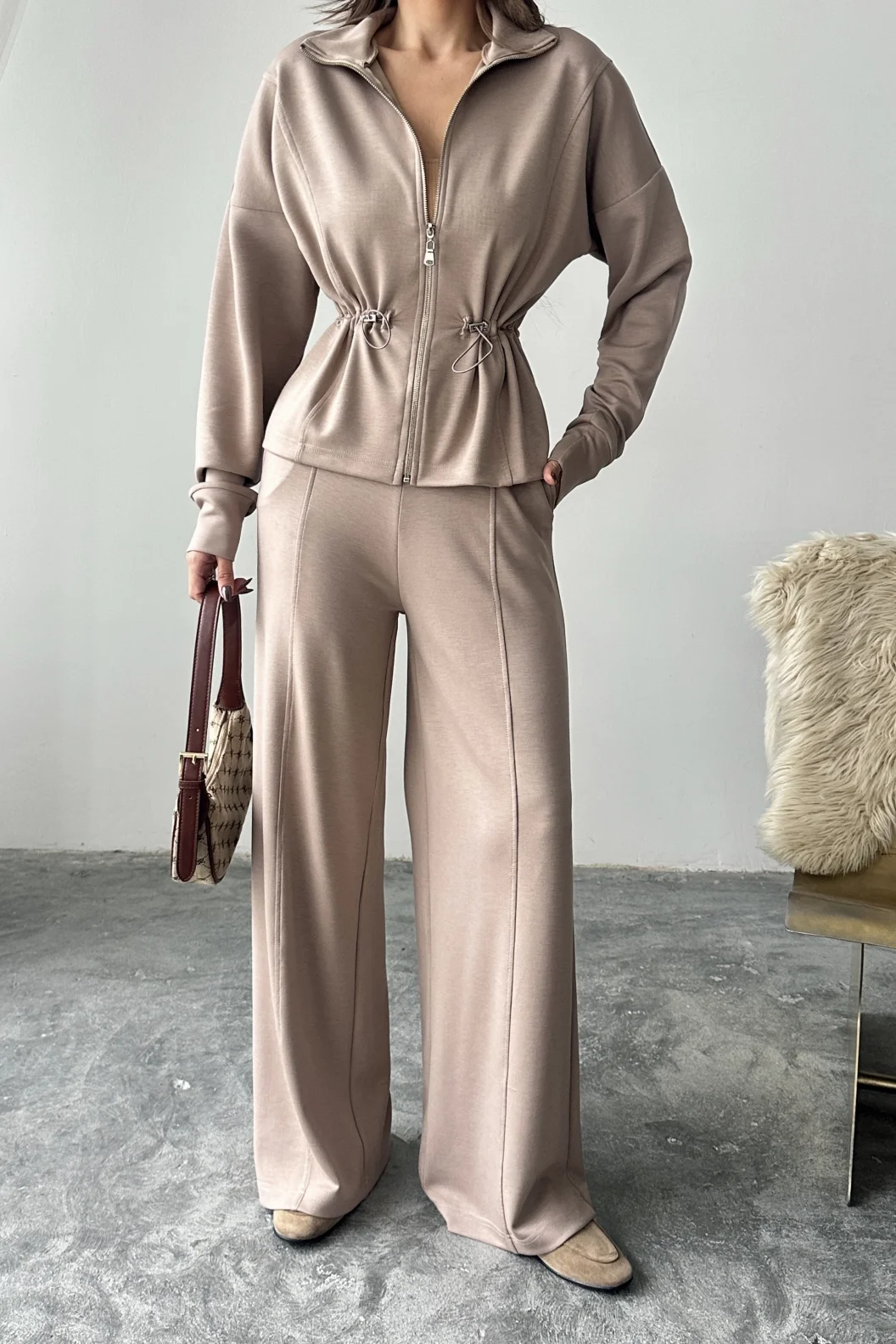 Bej Bel Büzgülü Modal Takım