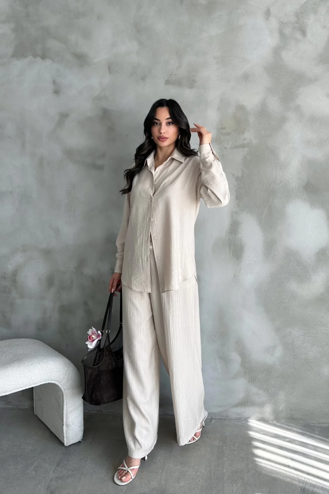 Bej Çilek Gömlek Yırtmaçlı Pantolon Takım