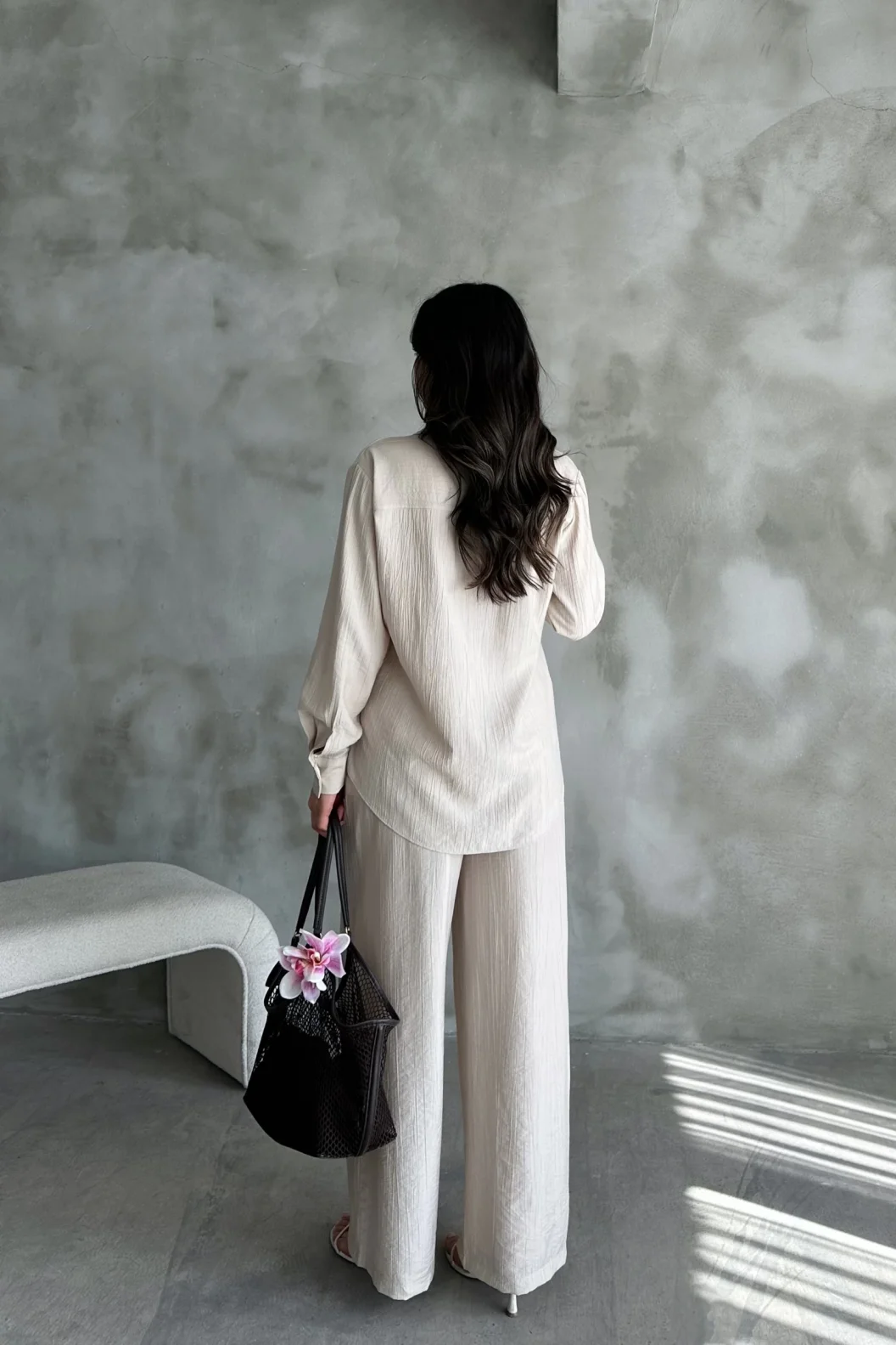 Bej Çilek Gömlek Yırtmaçlı Pantolon Takım