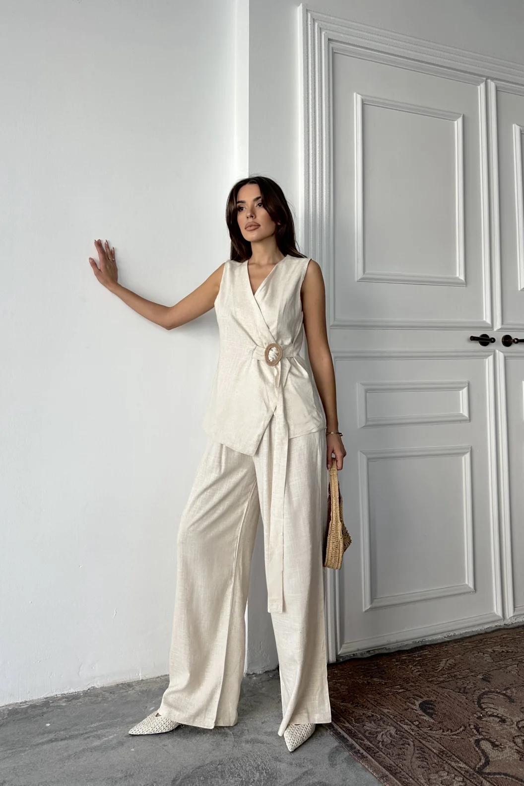 Bej Keten Tokalı Bağlamalı Yelek Takım