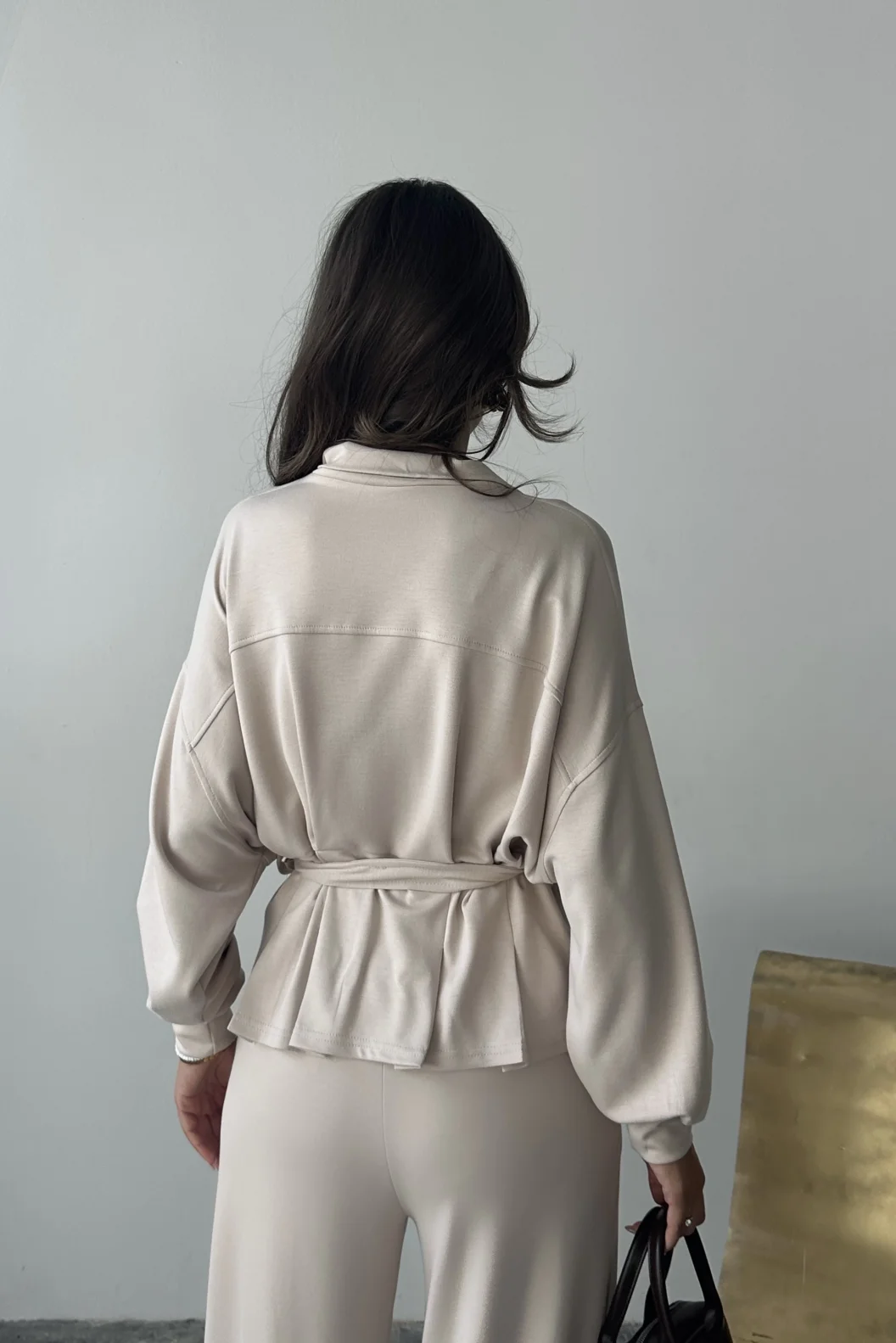 Bej Modal Pileli Bağlamalı Ceket Takım