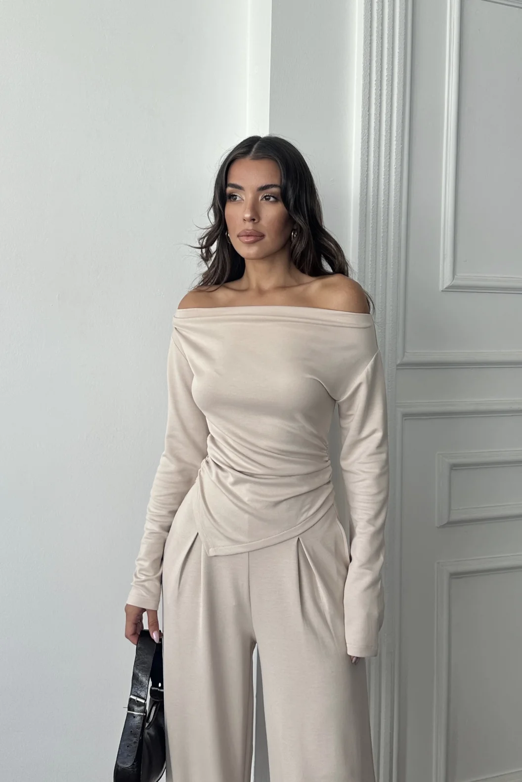 Bej Omuz Detaylı Büzgülü Modal Takım