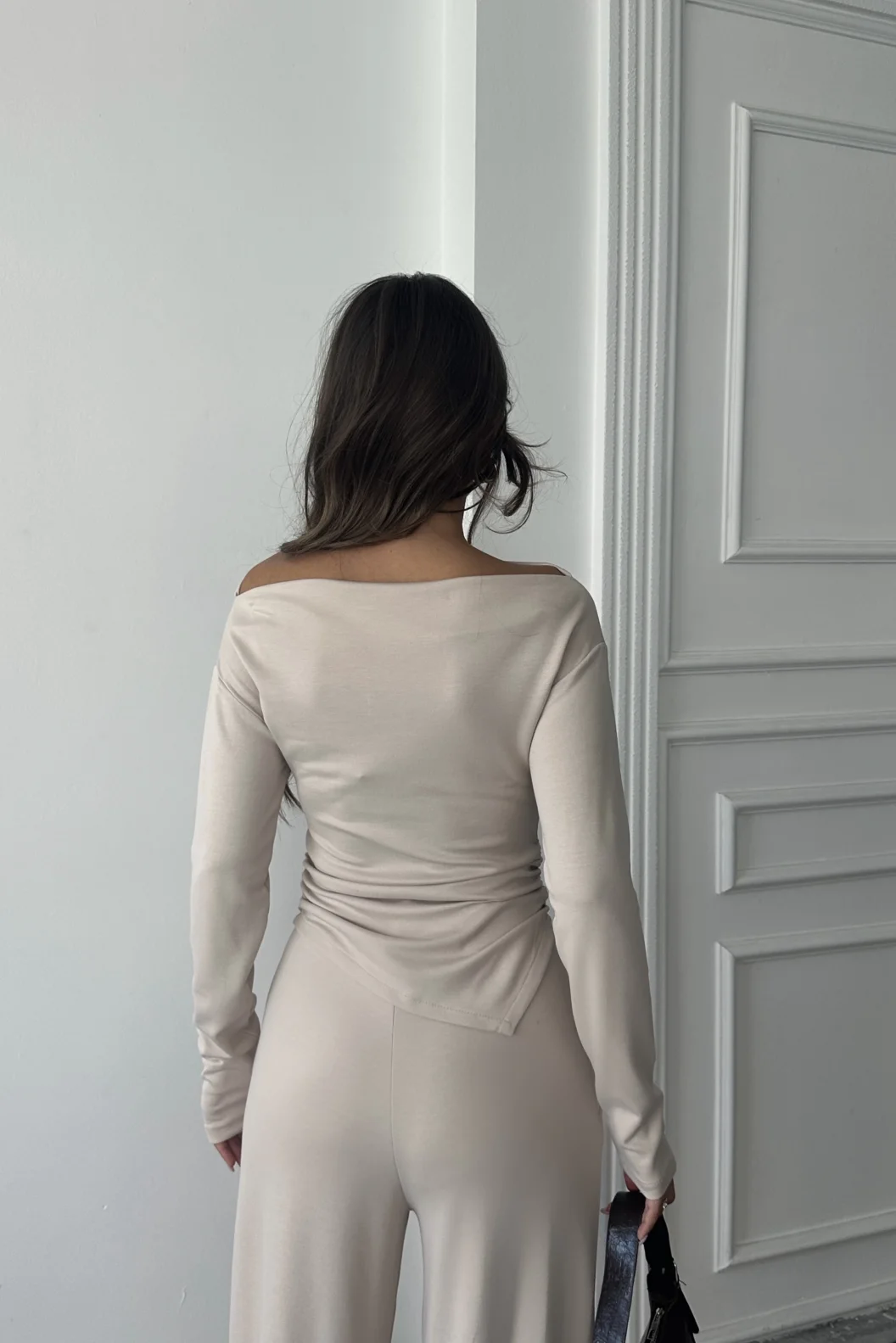 Bej Omuz Detaylı Büzgülü Modal Takım