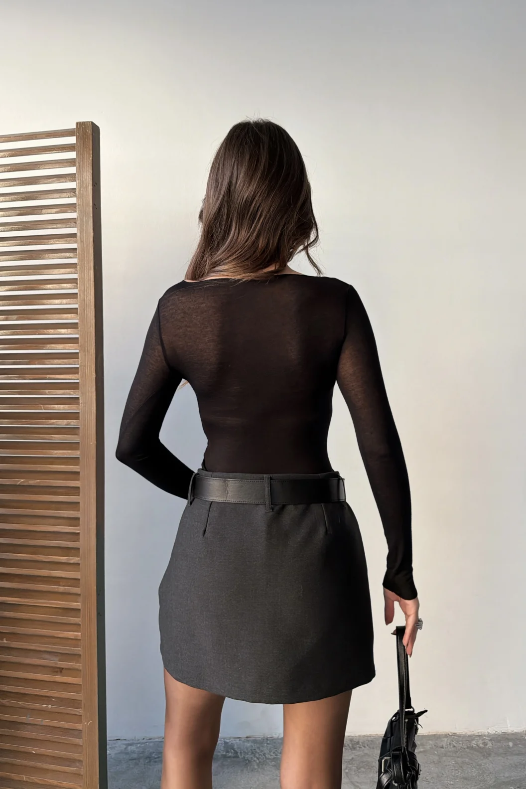 Dilvin Siyah Kayık Yaka Modal Kaşmir Ultra Hafif Bluz