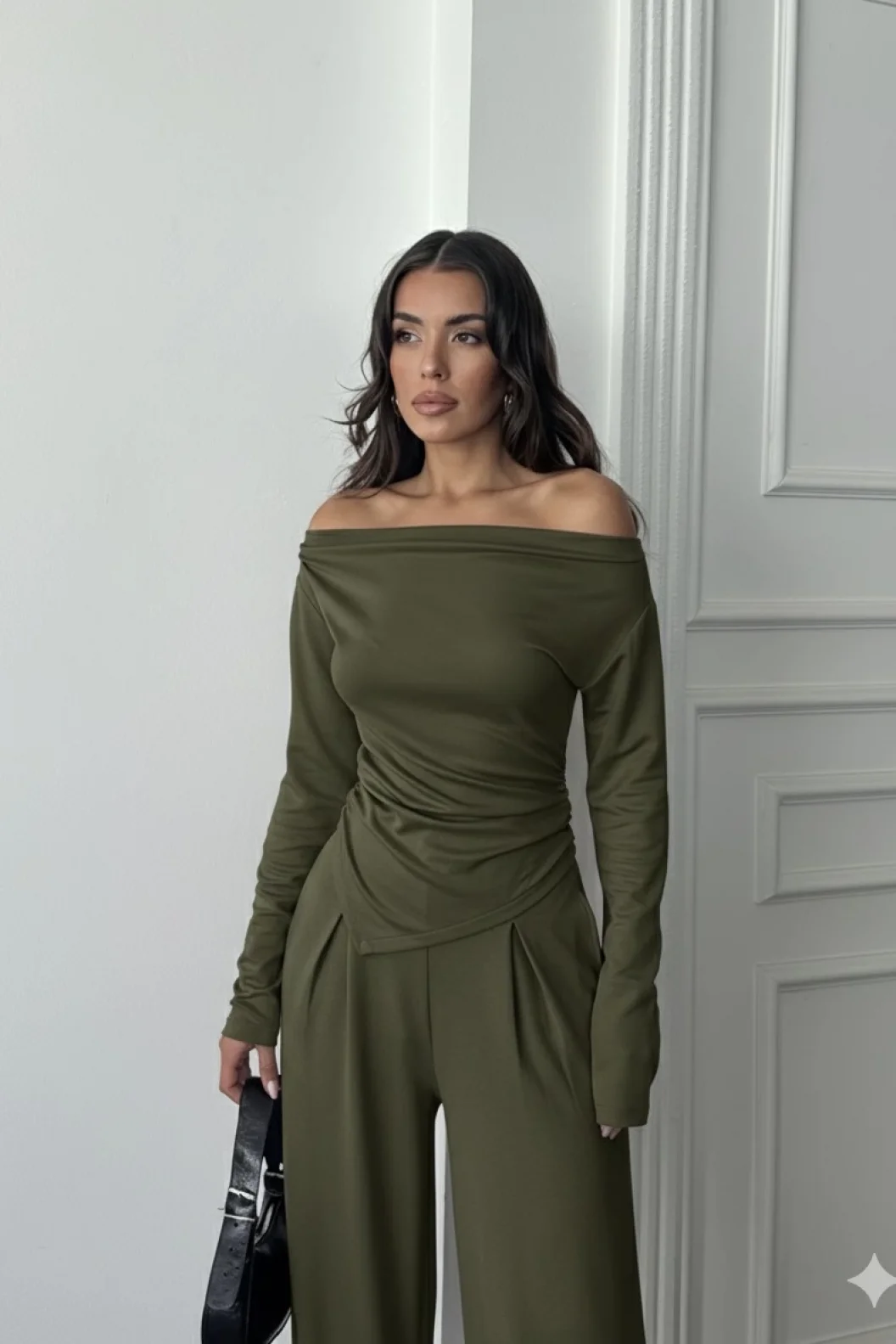 Haki Omuz Detaylı Büzgülü Modal Takım