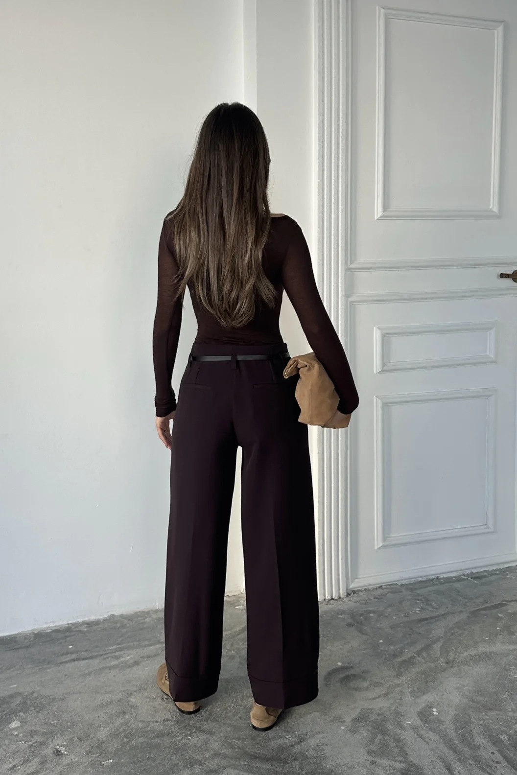 Kahve Paça Detaylı Kemerli Pantolon