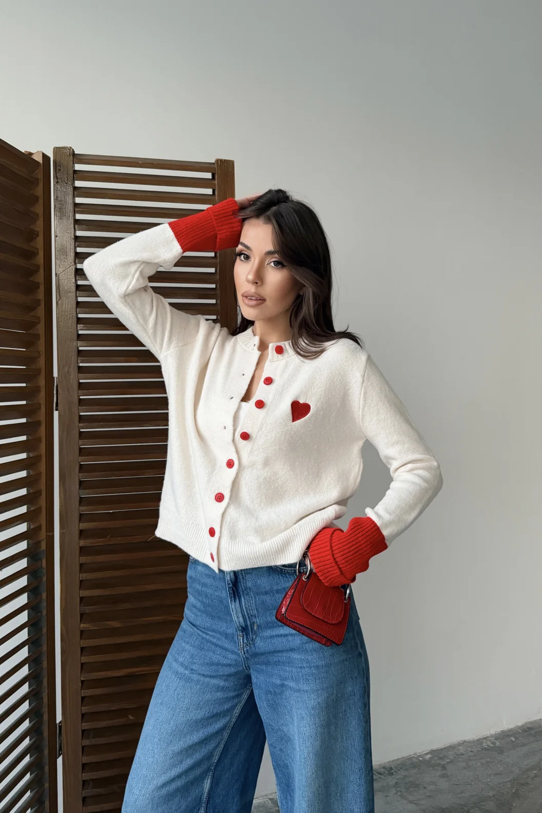 Kalp Detaylı Krem Triko Hırka