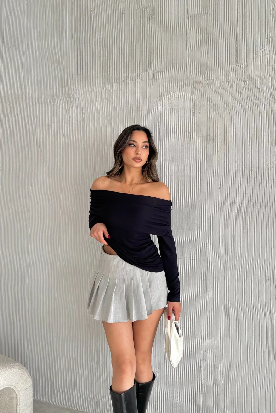 Lacivert Madonna Yaka Bluz