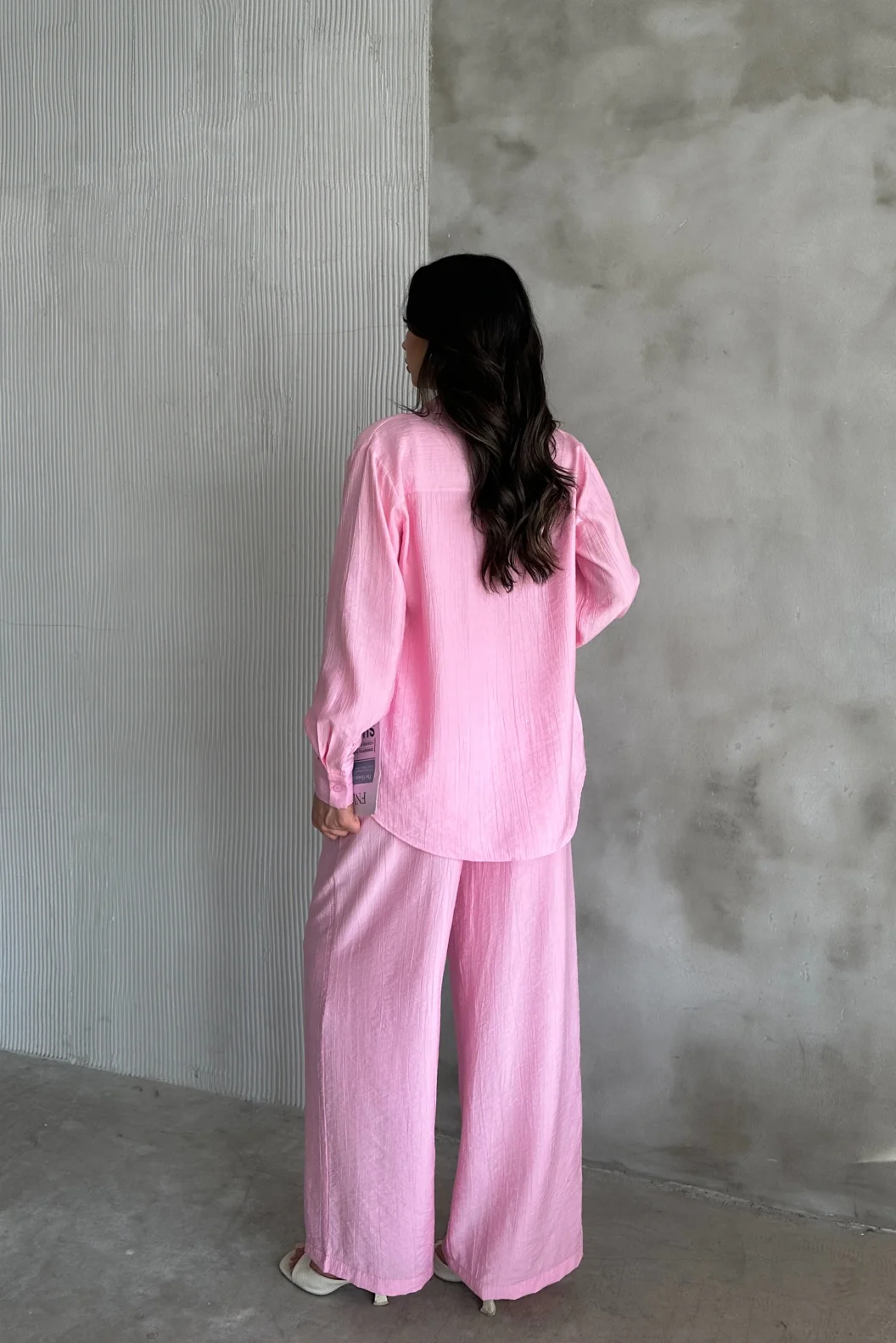 Pembe Çilek Gömlek Yırtmaçlı Pantolon Takım