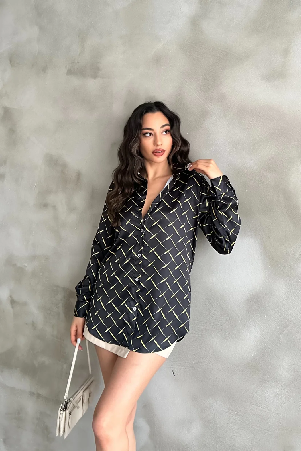 Sarı Çizgi Desen Saten Oversize Gömlek