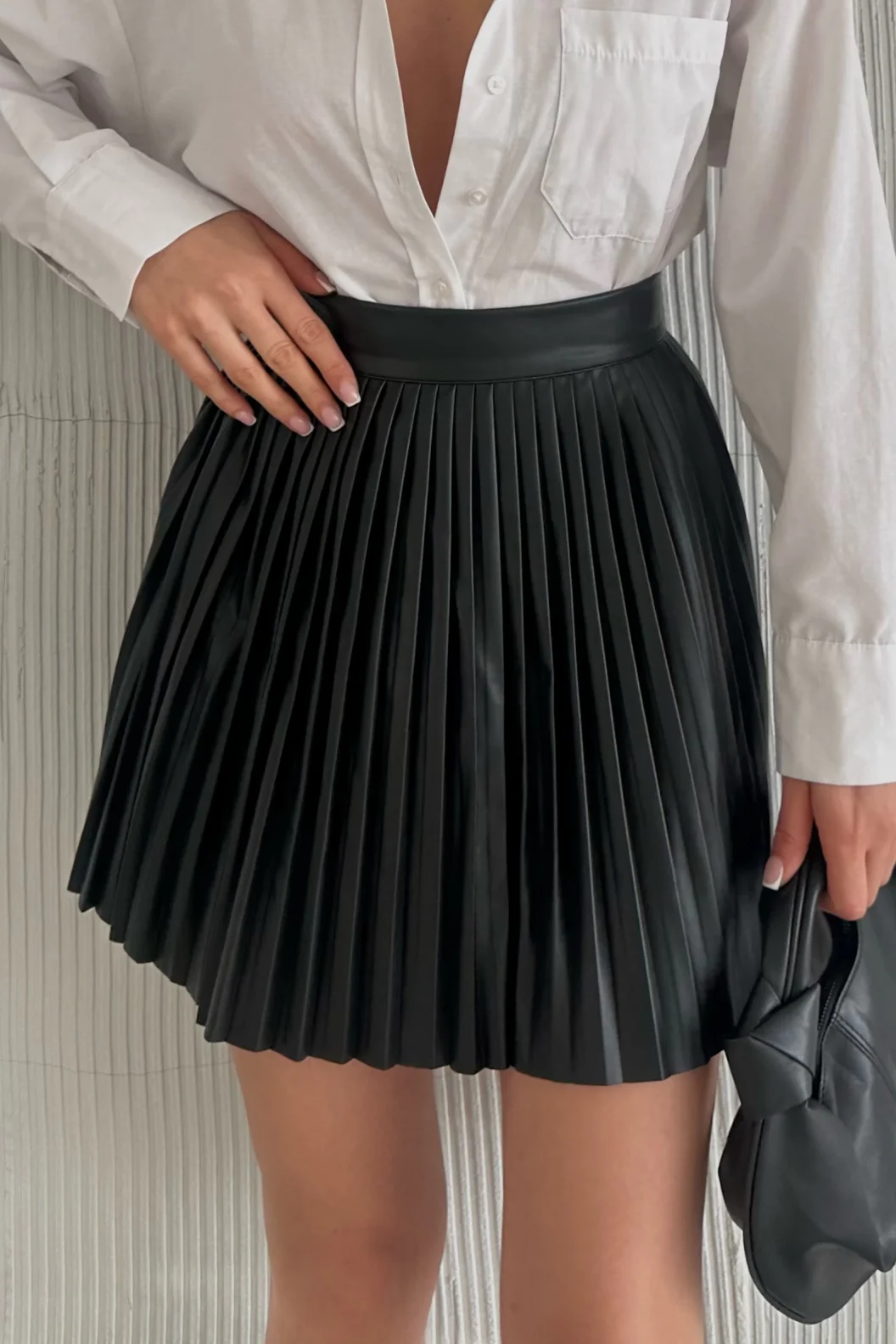 Siyah Deri Pilise Etek