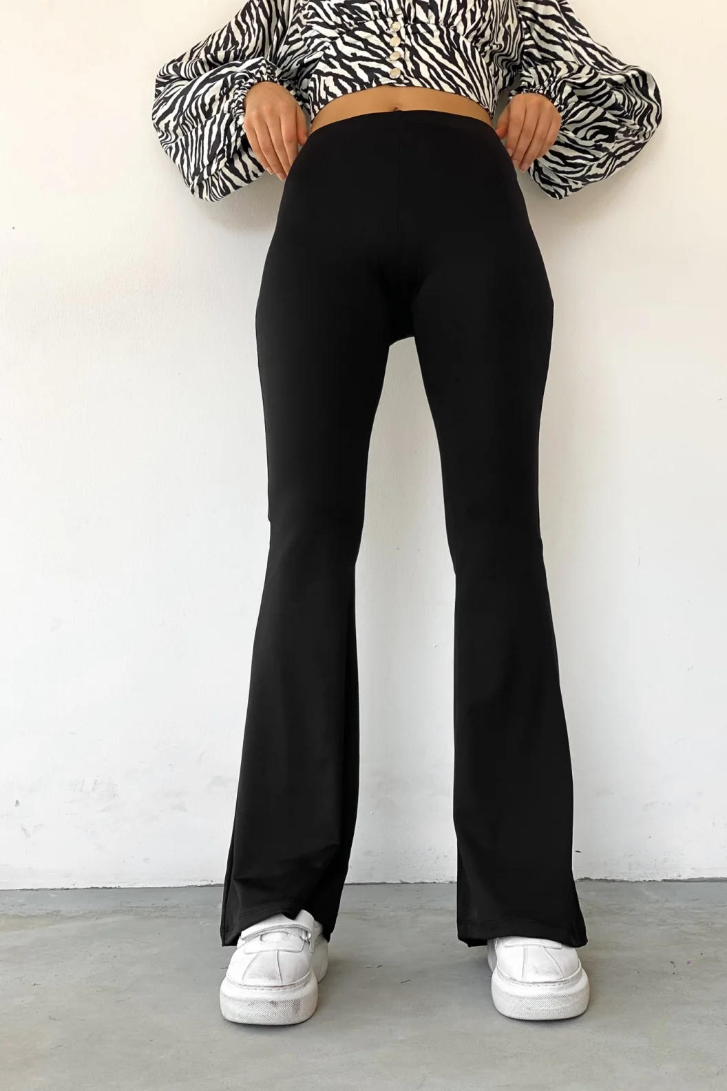 Siyah İspanyol Paça Pantolon