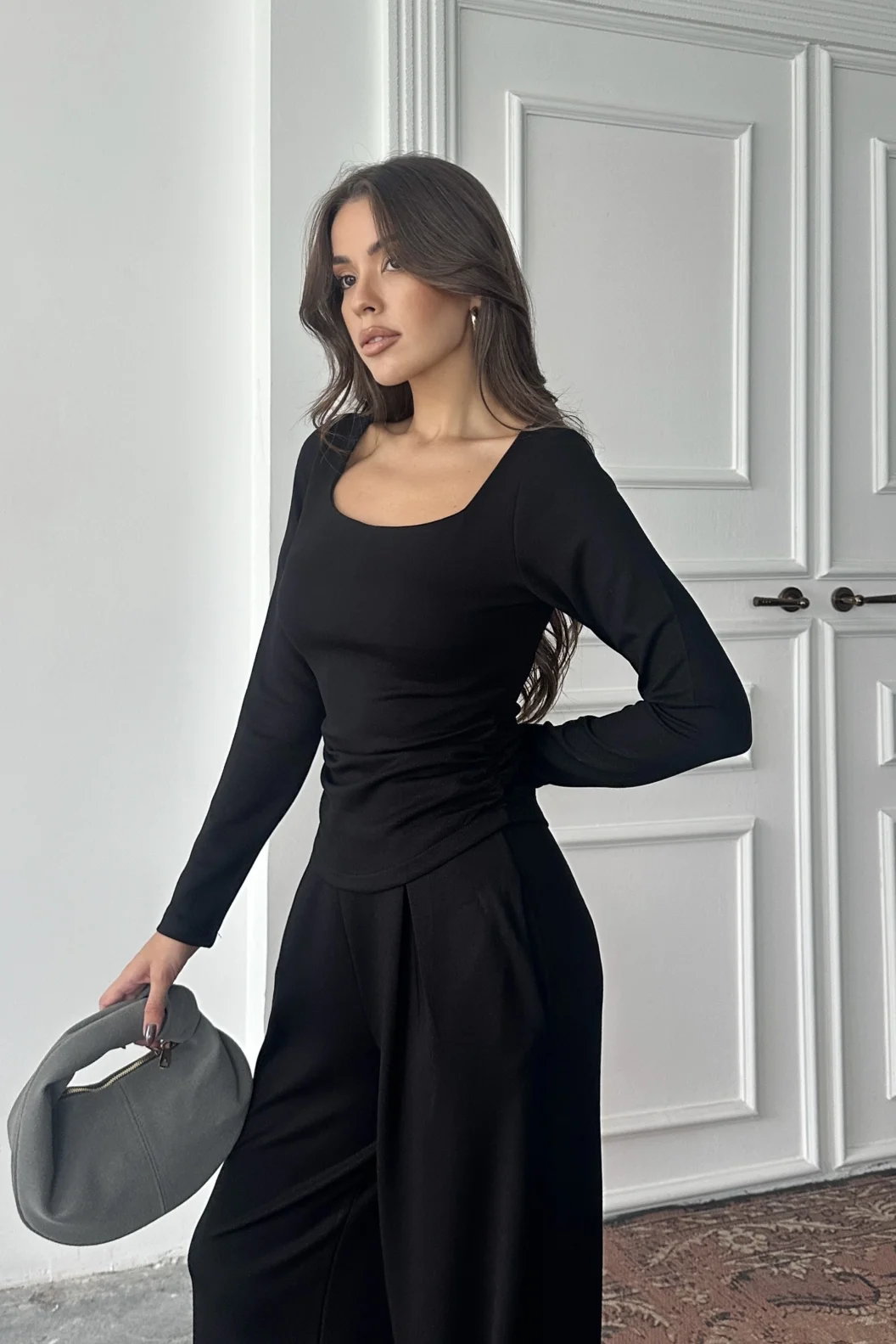 Siyah Kare Yaka Büzgülü Modal Takım