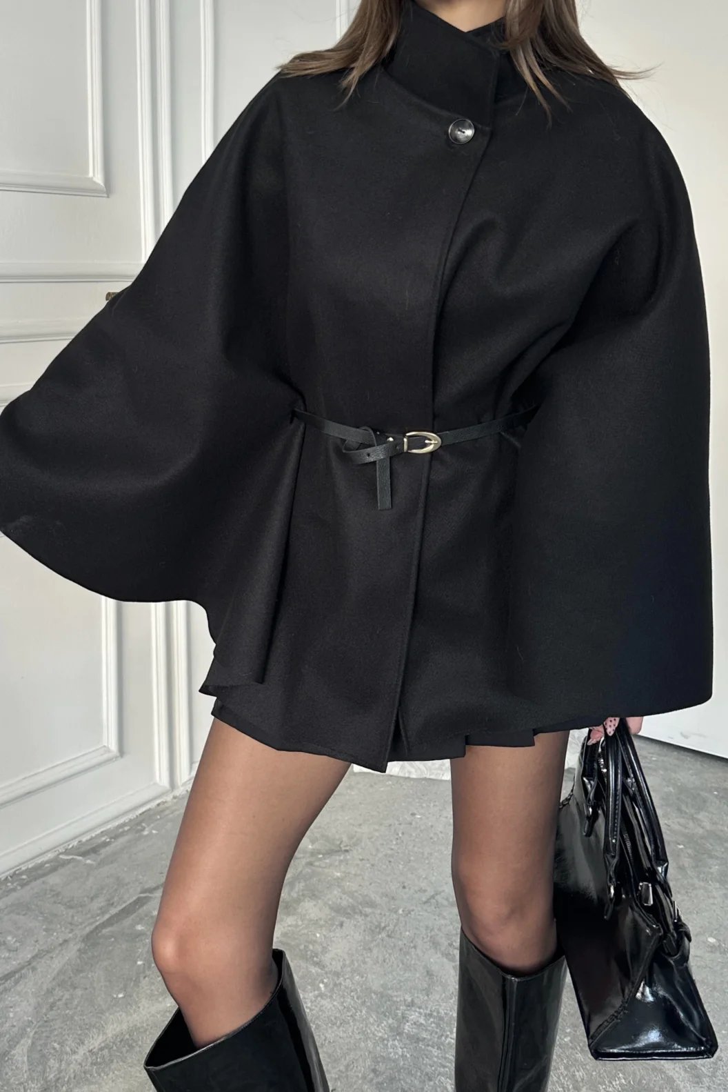 Siyah Kaşe Kemerli Panço