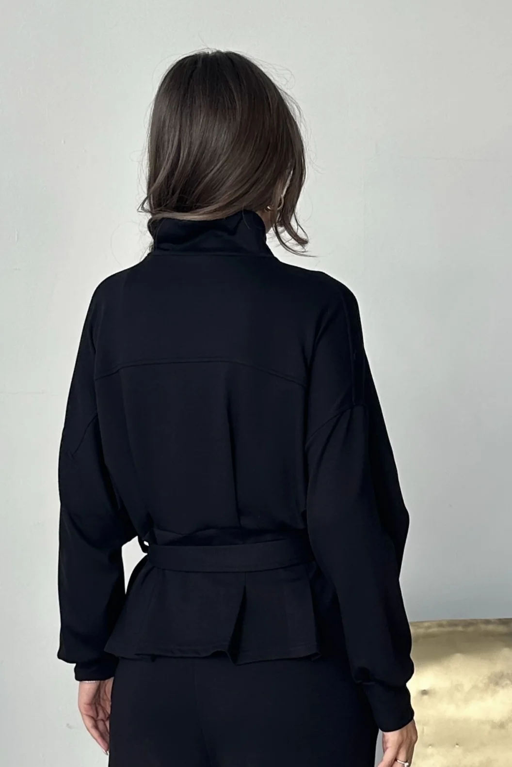 Siyah Modal Pileli Bağlamalı Ceket Takım