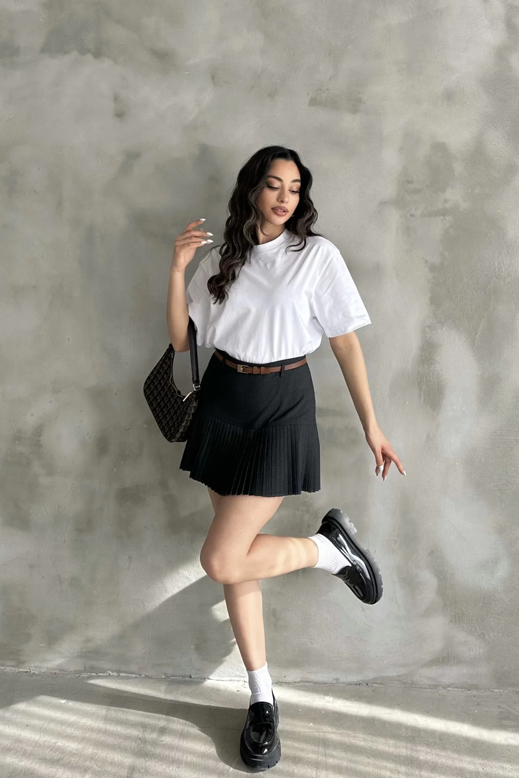 Siyah Pile Detaylı Poliviskon Etek