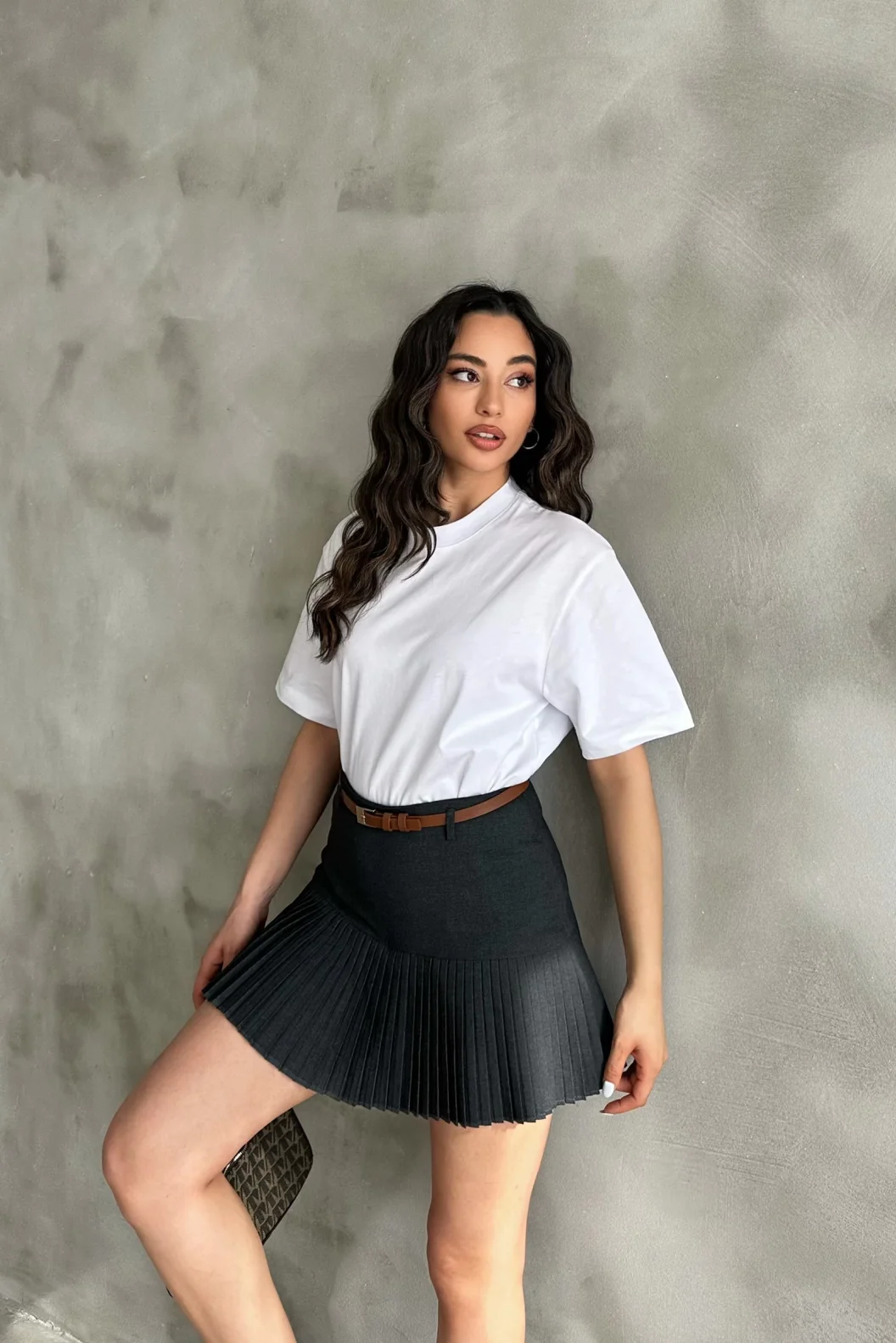 Siyah Pile Detaylı Poliviskon Etek