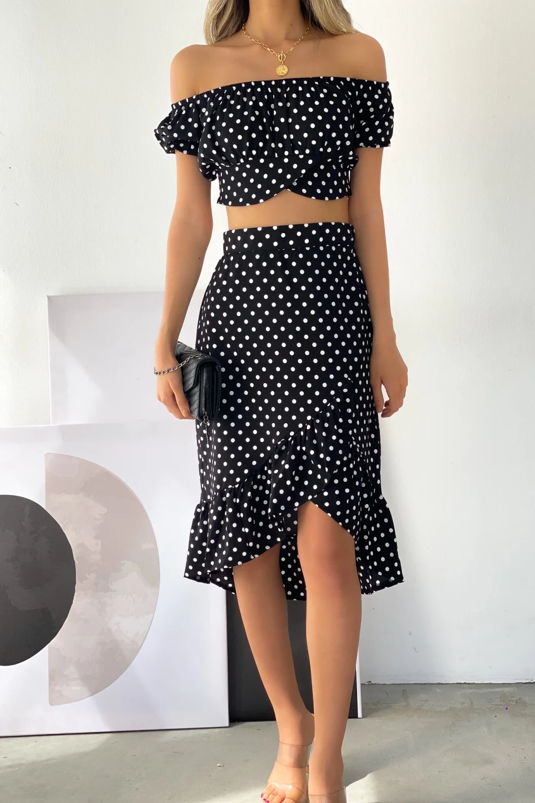 Siyah Puantiye Büstiyer Etek Takım