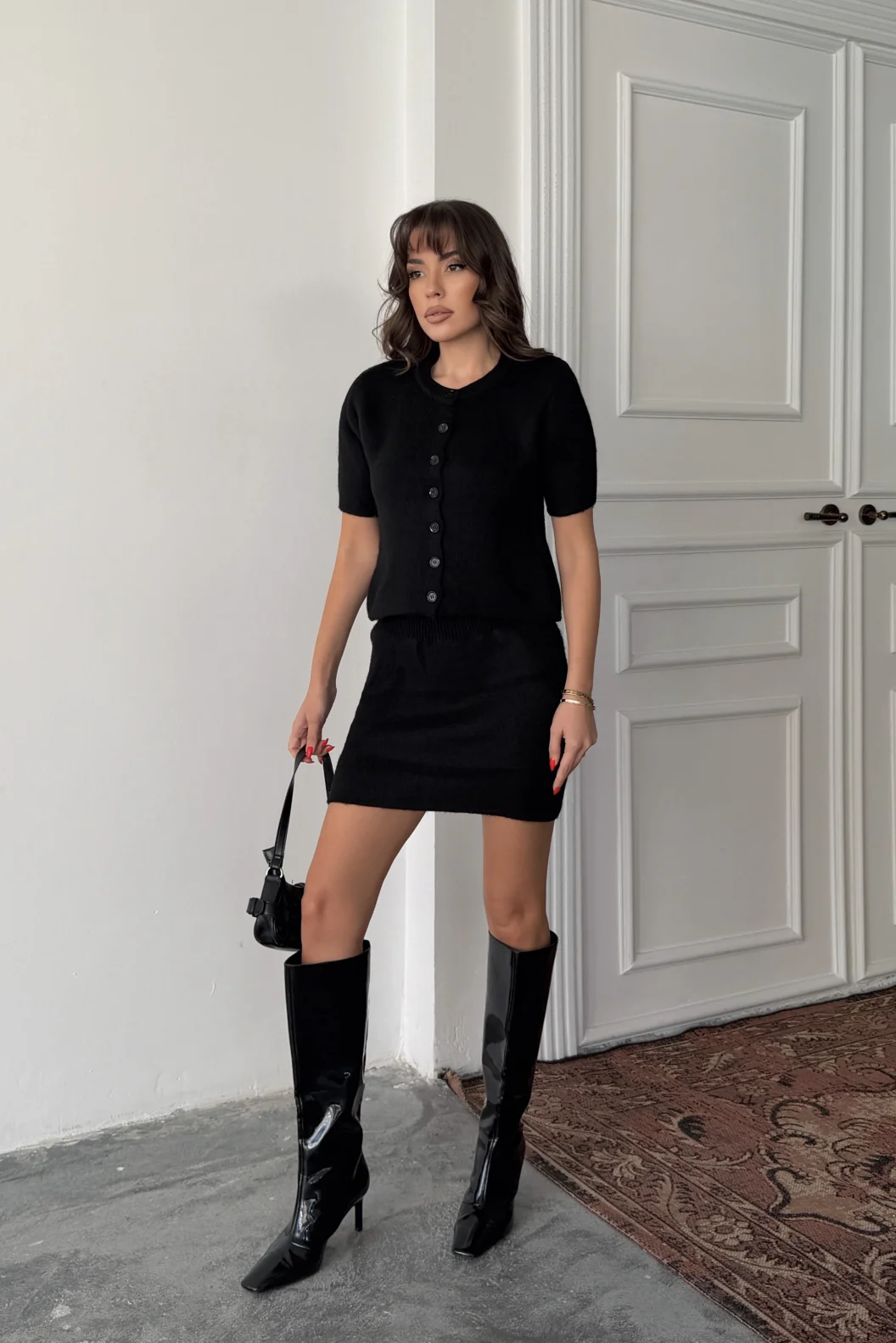 Siyah Yün Karışımlı Etek Takım