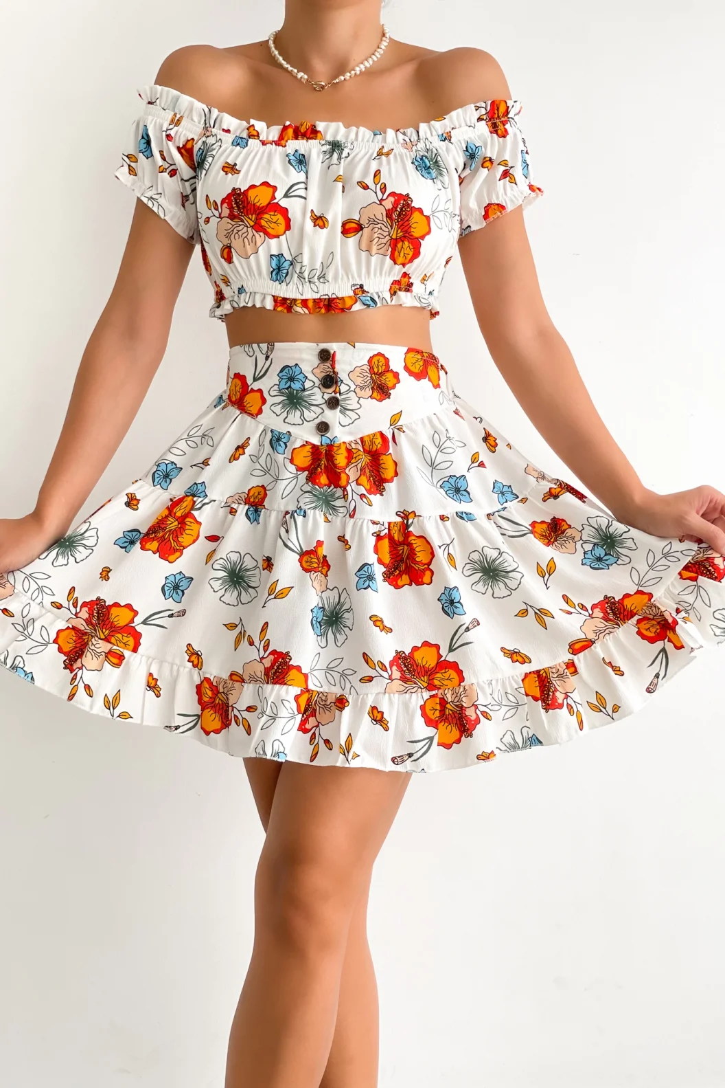 Turuncu Çiçek Desenli Büstiyer Etek Takım