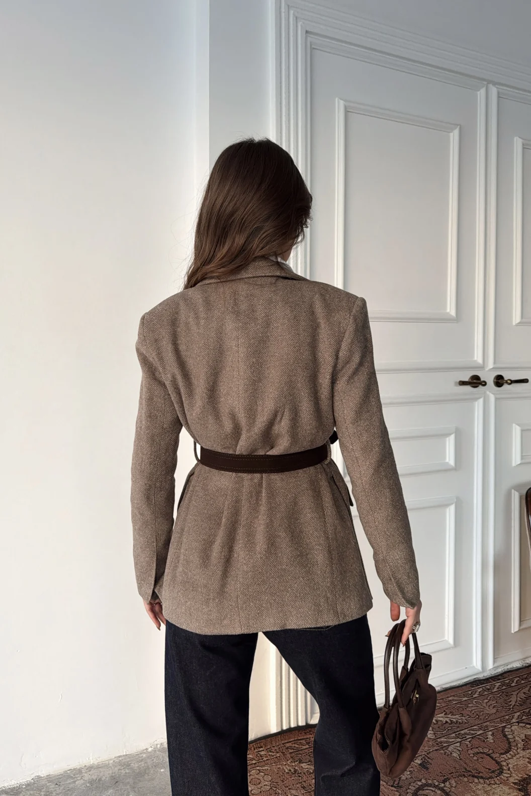 Vizon Yanları Yırtmaçlı Kemerli Ceket