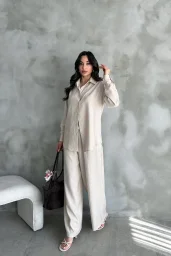 Bej Çilek Gömlek Yırtmaçlı Pantolon Takım