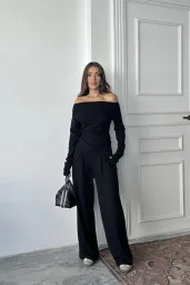 Siyah Omuz Detaylı Büzgülü Modal Takım