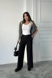 Siyah Paça Detaylı Kemerli Pantolon
