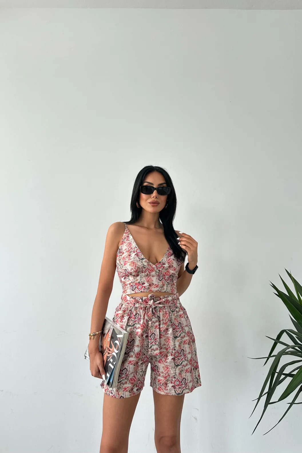 Kırmızı Desenli Keten Büstiyer Şort Takım