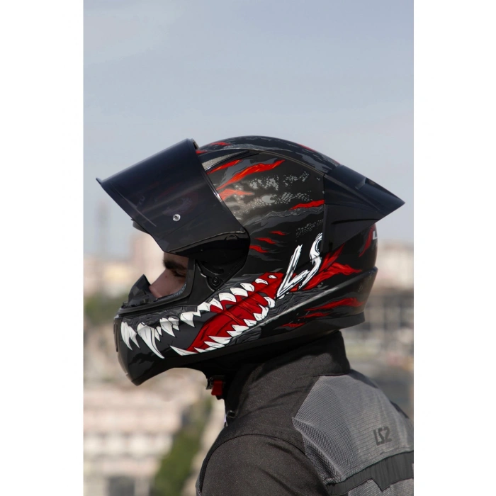 LS2 RAPID 2 KAIJU MAT SİYAH-KIRMIZI-BEYAZ KASK SİYAH VİZÖR SPOİLER