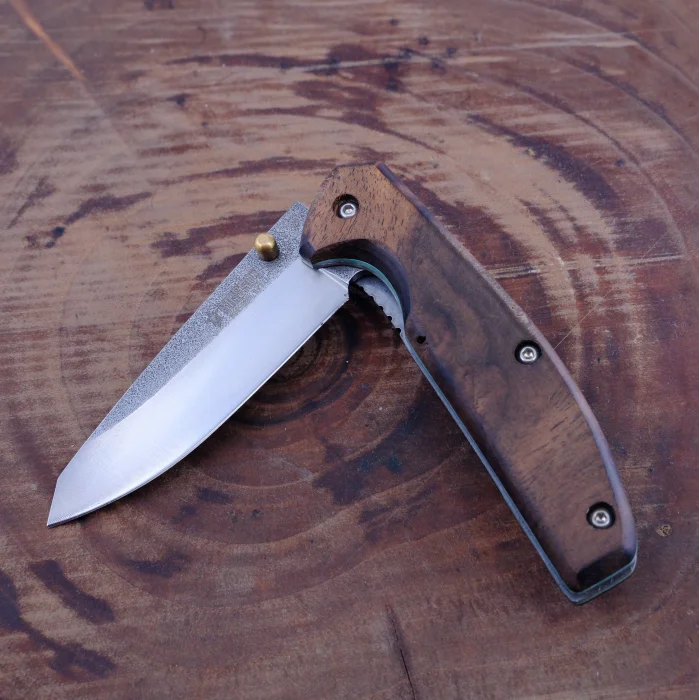 Bigshot B10 Ceviz Kabze N690 Paslanmaz Çelik Çakı