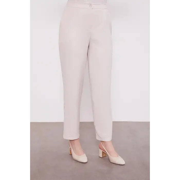 Bej Beli Büzgülü Pantolonlu Spor Takım