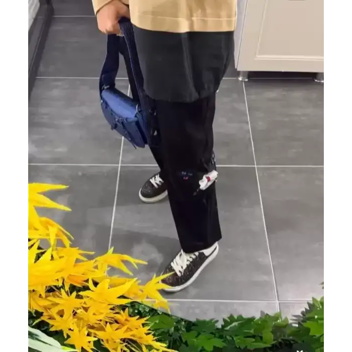 Kelebek işlemeli Pantolonlu ikili takım