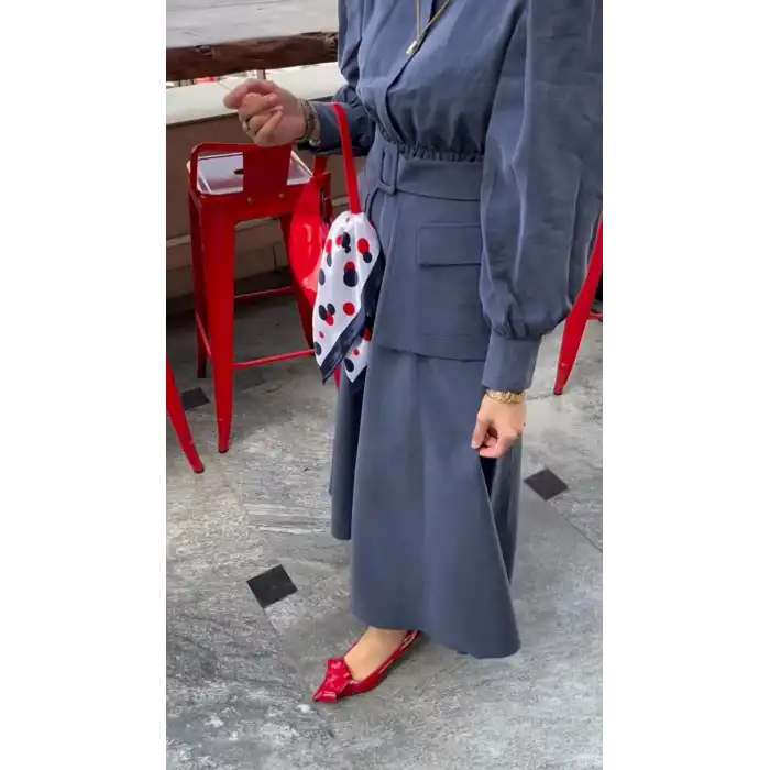 Mavi Cep kemer detaylı kupra elbise