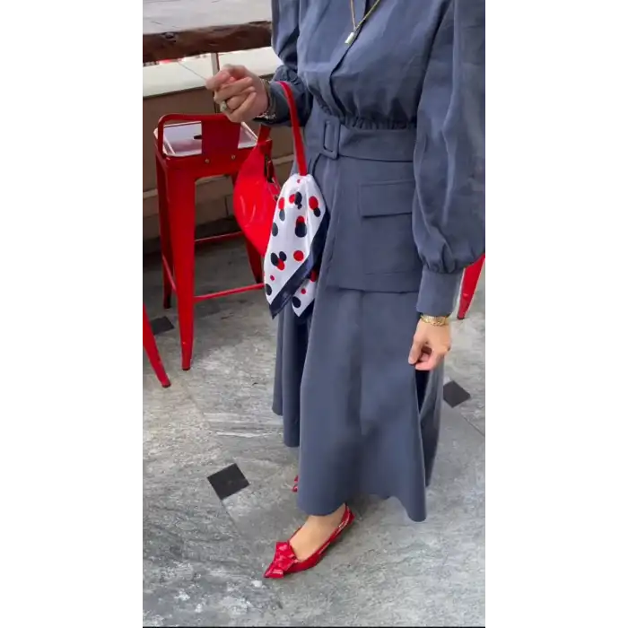 Mavi Cep kemer detaylı kupra elbise