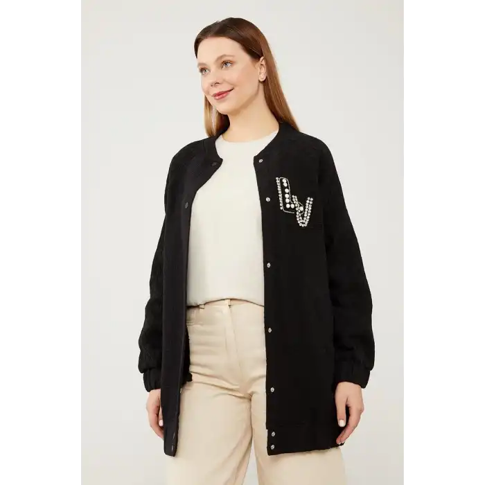 Siyah Triko İşlemeli Ceket