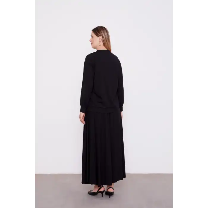 Siyah Varak Detaylı Etek Takım